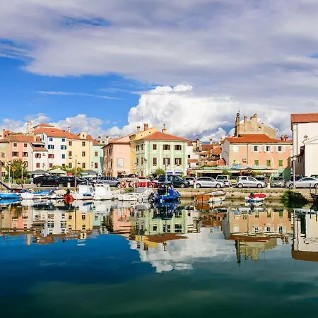 Parenzana Mirni Koticek Star - Parenzana Haven Hideaway Star بيت للعطل إيزولا